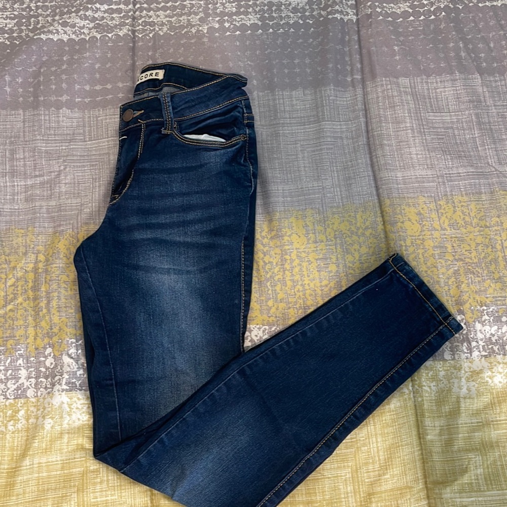 NWOT SKINNY JEANS SIZE 1
